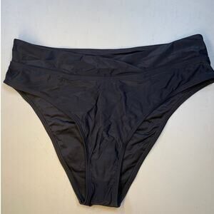 NWT Cupshe Black Bikini Bottom Size Large Mid Rise Full Coverage